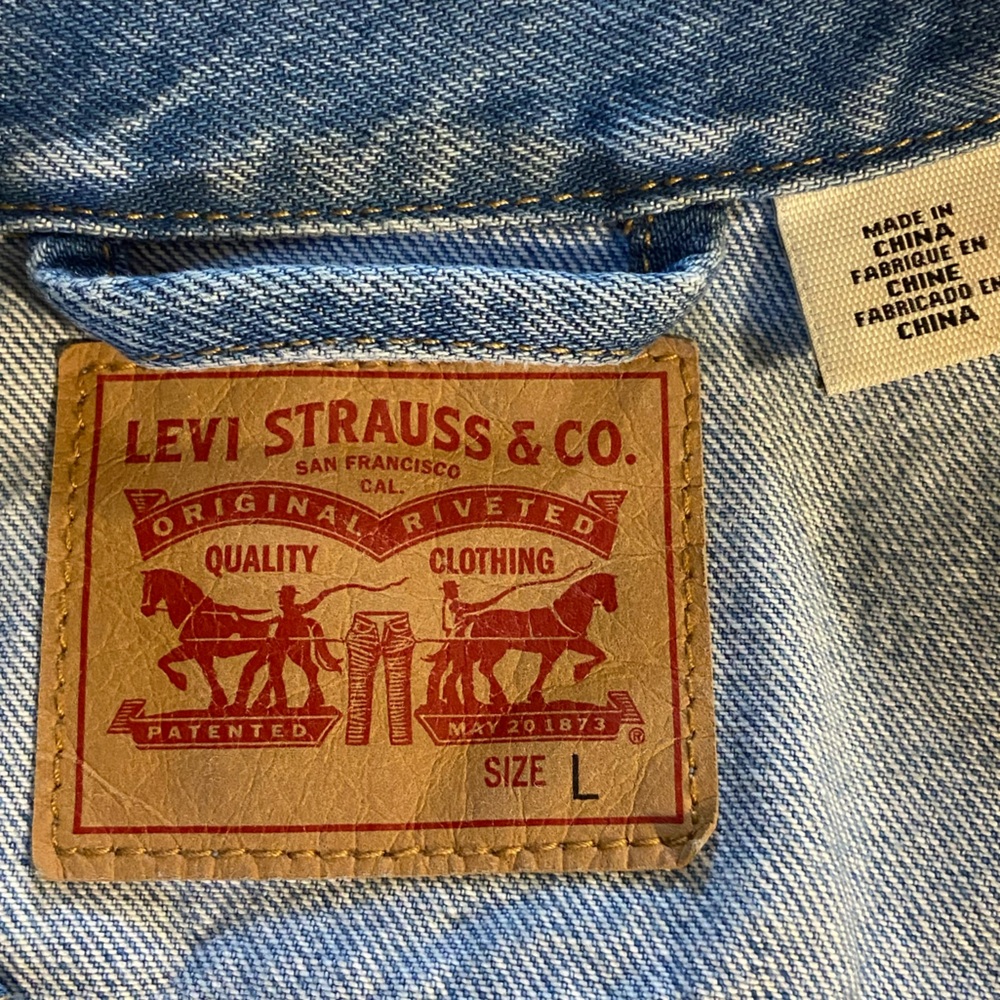 LEVI's STRAUSS JEAN JACKET FLORAL LASER CUT Large Cropped Trucker - Picture 2 of 14